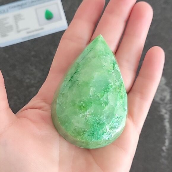 Natural Emerald Stone - Picture 1 of 7